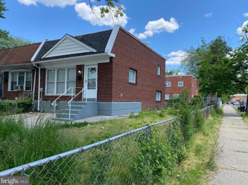 2444 Patton St, Camden, NJ 08104-2646