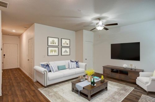 909 Highwood Dr, Atlanta GA  30344-2500 exterior