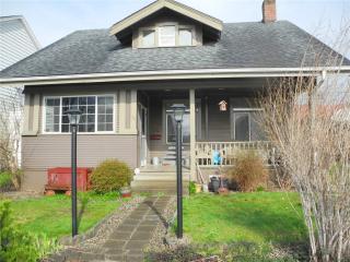 1111 Duryea St, Raymond, WA 98577-2011
