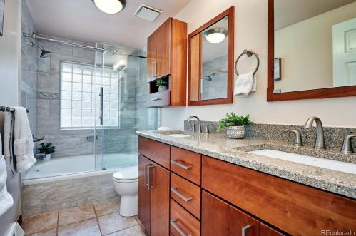 8548 Kettle Pl, Englewood CO 80112-4748 exterior