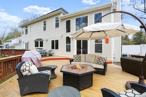 42 Allen Rd, Norwalk, CT 06851-1719