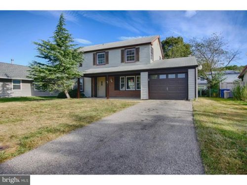 37 Peartree Ln, Willingboro, NJ 08046-2709