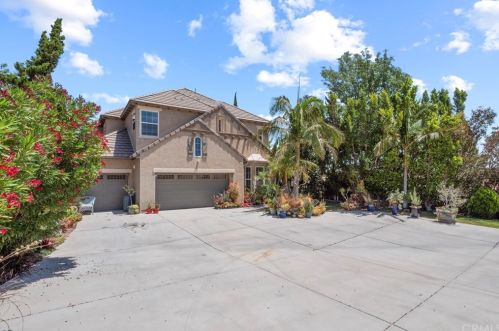 3694 Legends Dr, Simi Valley, CA 93065-0238