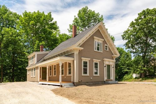 25 Pine Hill Rd, Berwick, ME 03901-2916