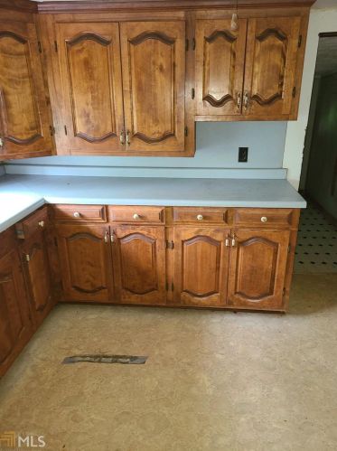724 Brockton Rd, Jefferson, GA 30549-3390