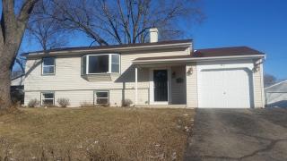 51 Alameda Dr, Carpentersville, IL 60110-1120
