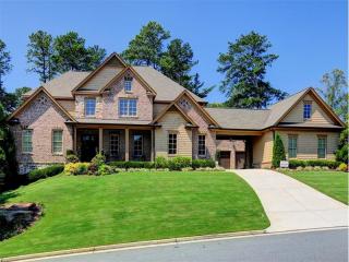307 Greyhaven Ln, Marietta, GA 30068-4041