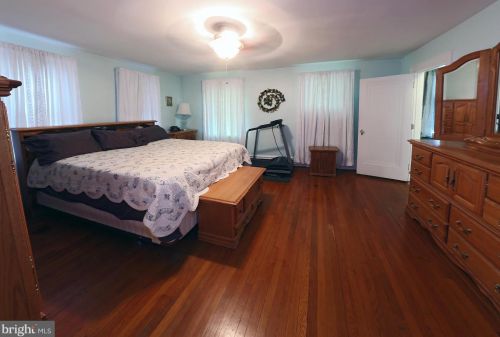 25 Roosevelt Blvd, Lancaster PA  17601-4039 exterior