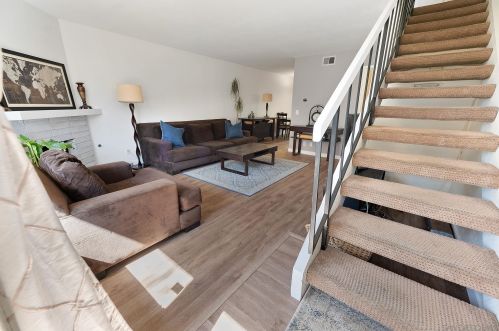 3505 Monair Dr, San Diego, CA 92117-5415