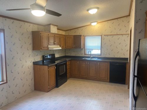9088 Madeleine St, Denver, CO 80260-5186