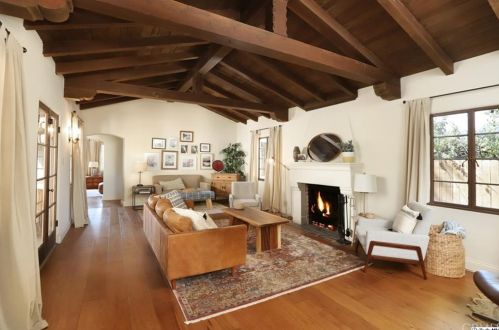 3113 Sparr Blvd, Glendale CA  91208-1829 exterior