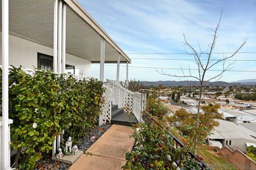 1195 La Moree Rd, San Marcos, CA 92078-4524