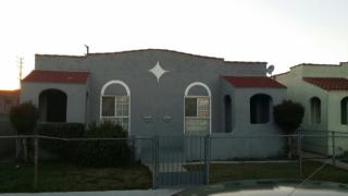 8701 Menlo Ave, Los Angeles, CA 90044-4813