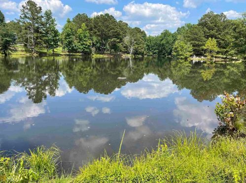 3890 Sundowner Ct, Conyers GA  30094-3870 exterior