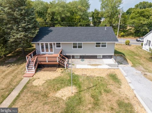 201 Pointfield Dr, Harpers Ferry WV 25425-5173 exterior