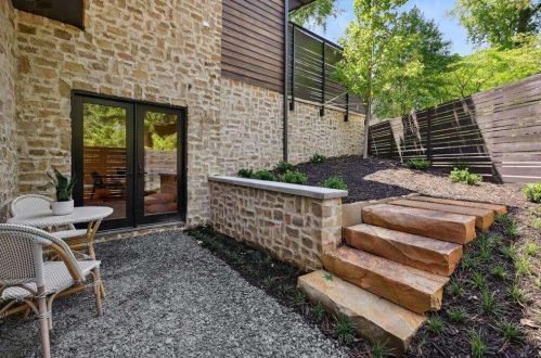 454 Beverly Rd, Atlanta GA  30309-2731 exterior