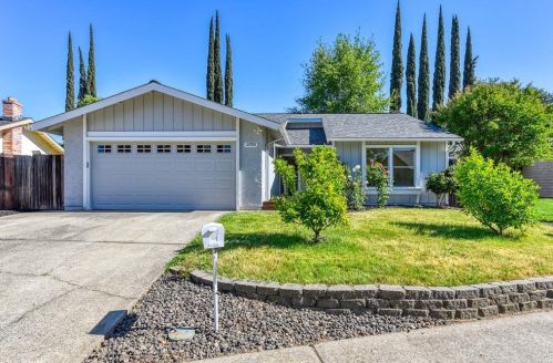 10992 Mira River Ct, Rancho Cordova, CA 95670-2718
