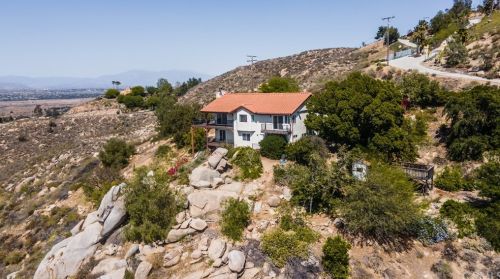 20965 Bentley Dr, Perris, CA 92570-8990