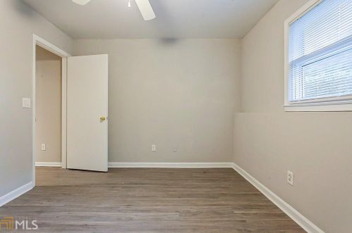 192 Greenbriar Ct, Conyers GA  30094-4214 exterior