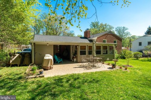 5408 Juliet St, Springfield VA  22151-2615 exterior