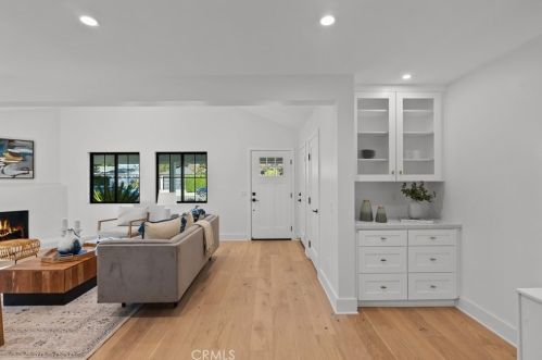 5326 Forbes Ave, Van Nuys CA  91436-1004 exterior