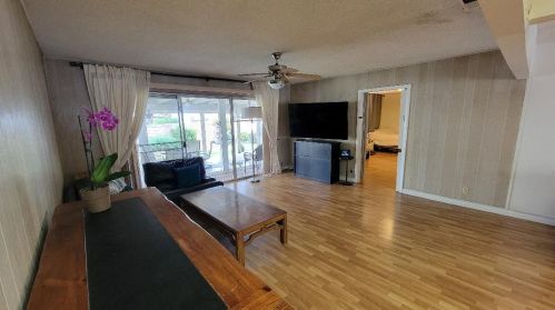 2905 Elmlawn Dr, Anaheim CA  92804-3914 exterior