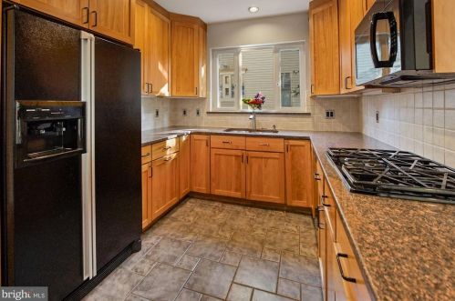 8119 Flower Ave, Silver Spring MD 20912-6646 exterior