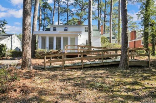 607 Martine Rd, Fayetteville, NC 28305-4619