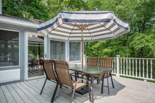 53 Scarboro Rd, Hebron CT  06248-1339 exterior