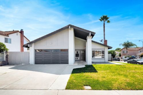 3482 Almond St, Irvine, CA 92606-2102