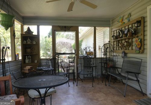 1203 Pinecrest Dr, Madison, GA 30650-1476
