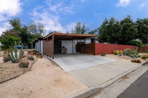5989 Grand Ave, Riverside CA  92504-1370 exterior