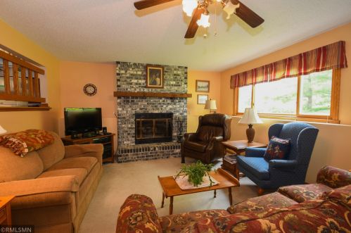 4393 Bear Path Trl, Saint Paul MN  55122-2218 exterior