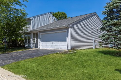 3202 Lynette Ln, Island Lake, IL 60042-9017