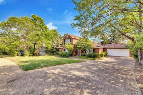 10655 Floral Park Dr, Austin TX  78759-5107 exterior