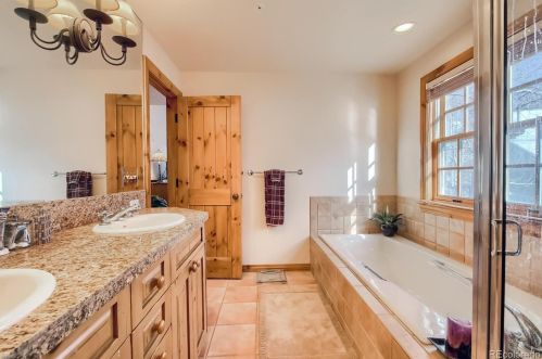 5 Fairway Ln, Cordillera CO 81632-6201 exterior