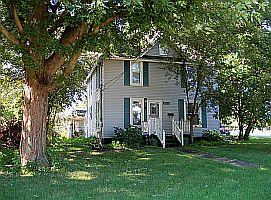 249 Mcclure St, Kewanee, IL 61443-3713