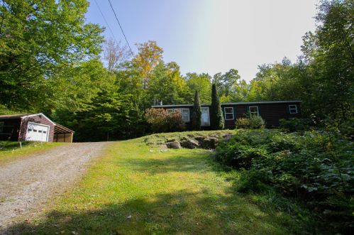 699 Pond Rd, Saint Albans, ME 04971-7425