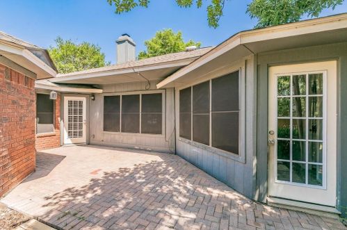 1602 Palisades Dr, Carrollton TX 75007-5043 exterior