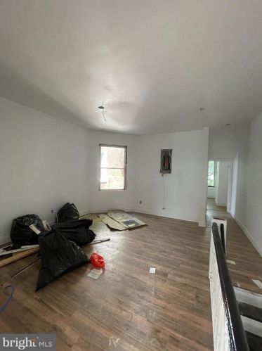 617 61 St, Philadelphia PA 19142-3513 exterior