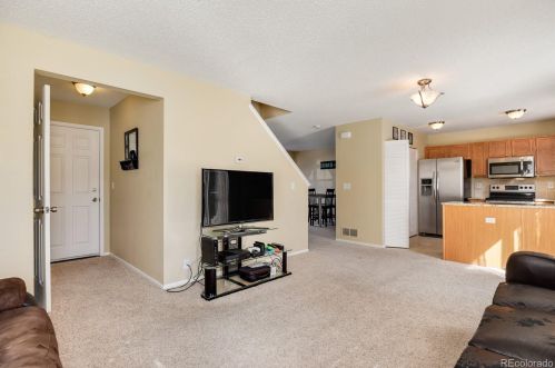 4277 Himalaya Way, Aurora CO 80013-6078 exterior