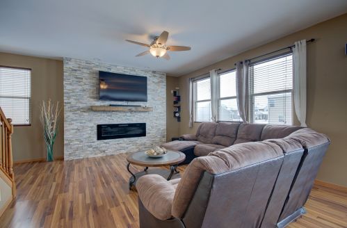 1623 Balboa Dr, Minooka, IL 60447-4705