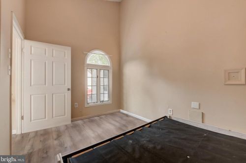 4964 Elm St, Shady Side MD  20764-9655 exterior