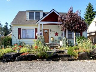 1110 121st St, Tacoma, WA 98444-3724