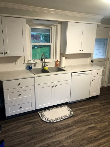 53 Center St, Goffstown, NH 03045-2917