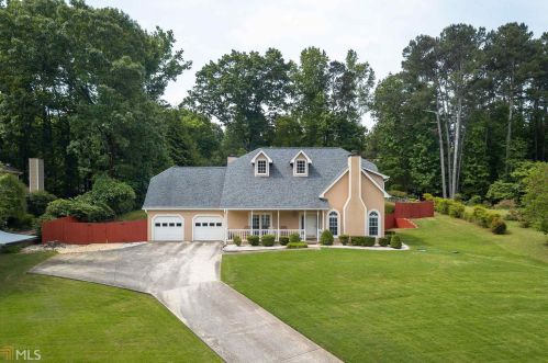420 Surveyors Pt, Suwanee, GA 30024-1993