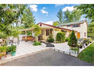 12332 Vail Cut Off Rd, Rainier, WA 98576-9660
