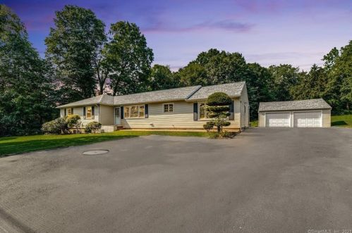 675 Long Hill Ave, Huntington, CT 06484-4812