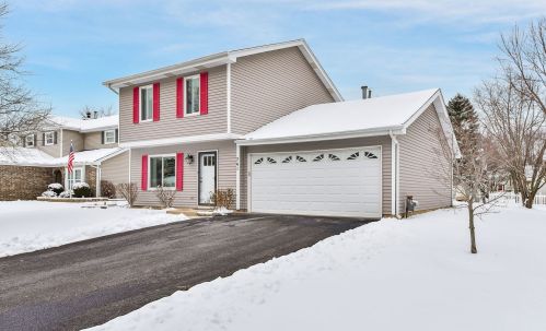 341 Weatherford Ln, Naperville, IL 60565-3006