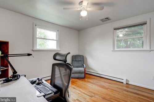 1651 Sunset Ave, Lancaster PA  17601-4355 exterior